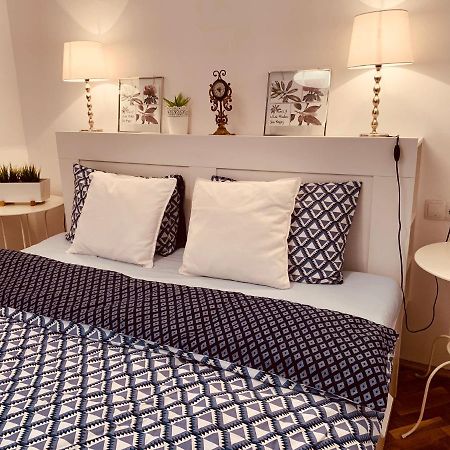 אלבה לוליה Caroline Residence מראה חיצוני תמונה