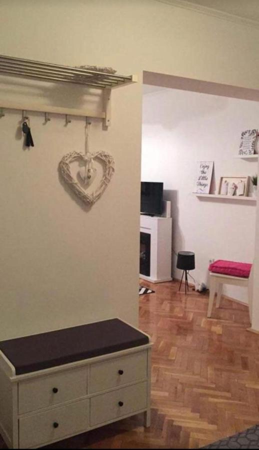 אלבה לוליה Caroline Residence מראה חיצוני תמונה