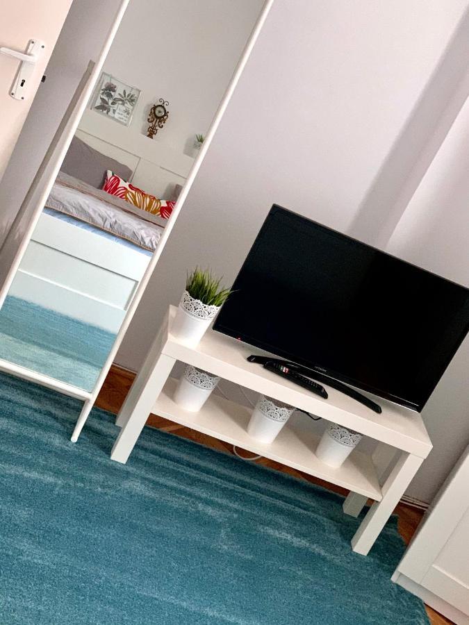 אלבה לוליה Caroline Residence מראה חיצוני תמונה