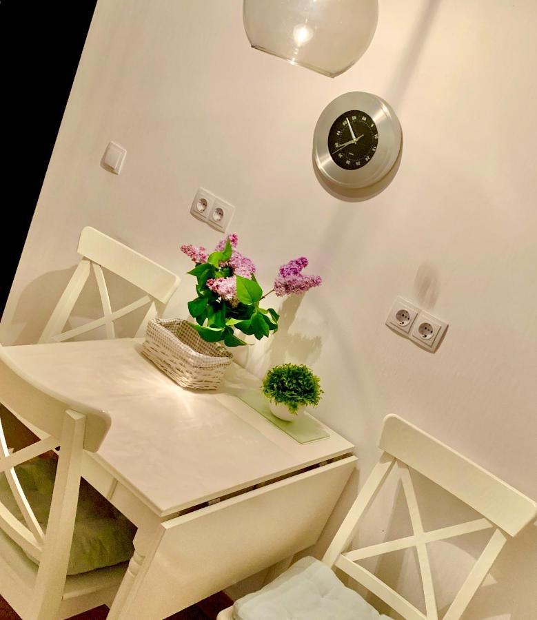 אלבה לוליה Caroline Residence מראה חיצוני תמונה